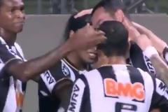 Ρόνι, απλά μοναδικός! [Video]