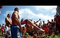 Αυτά είναι ακροβατικά [Video]