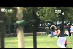 ΗΠΑ: Πυροβόλησαν και σκότωσαν μητέρα μπροστά στα έντρομα μάτια της κόρης της!