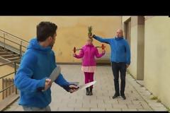 Πινγκ πονγκ με μαχαίρια! [video]