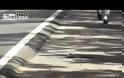 Τροχαίο διακόπτει ρεπορτάζ στον δρόμο [video]