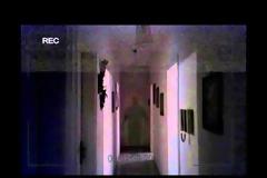 Πάτρα: Οι λάτρεις των παραφυσικών φαινομένων ξαναχτύπησαν - Τώρα κατέγραψαν φάντασμα σε ταξιδιωτικό γραφείο - Δείτε το video