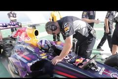 Μονοθέσιο της Red Bull κάνει «ντόνατς» εκεί όπου κανείς δεν μπορεί να της επιβάλει πρόστιμο