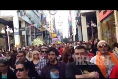 ΜΕ ΣΥΓΚΕΝΤΡΩΣΕΙΣ ΔΙΑΜΑΡΤΥΡΙΑΣ ΤΟ ΠΡΩΤΟ ΚΥΡΙΑΚΑΤΙΚΟ ΑΝΟΙΓΜΑ ΚΑΤΑΣΤΗΜΑΤΩΝ