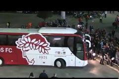 Η ΑΦΙΞΗ ΤΩΝ ΕΡΥΘΡΟΛΕΥΚΩΝ ΣΤΟ ΚΑΡΑΪΣΚΑΚΗ ΚΑΙ Η ΑΠΟΘΕΩΣΗ! *ΒΙΝΤΕΟ*