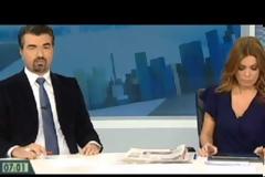 VIDEO: Η αμήχανη στιγμή που η ΔΤ μεταδίδει ότι τα ΜΑΤ μπούκαραν στην ΕΡΤ!