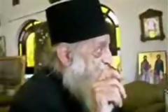 Οι χτύποι στον τάφο του Αγίου Νεκταρίου