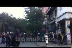 ΣΥΜΒΑΙΝΕΙ ΤΩΡΑ: Πορεία από το Πολυτεχνείο προς την Αμερικάνικη Πρεσβεία [video]
