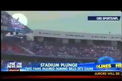 Σοκαριστικό βίντεο από πτώση οπαδού στο NFL