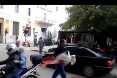 Πάτρα Τώρα: Επίθεση ομάδας ατόμων στον Αλέξη Κούγια [video]