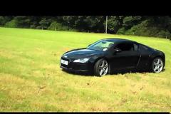 12χρονος driftαρει με Audi R8! [video]