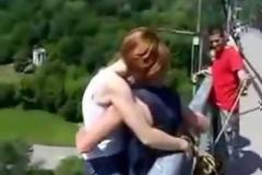 Aυτό είναι το απόλυτο τεστ για το αν μια γυναίκα εμπιστεύεται έναν άντρα! [video]