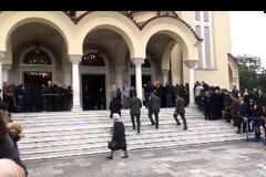 Πάτρα: Η βροχή ακύρωσε την λιτανεία της Τιμίας Κάρας του Πολιούχου