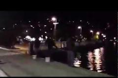 Γέμισε γαρίδες η Αμφιλοχία λόγω του αέρα!