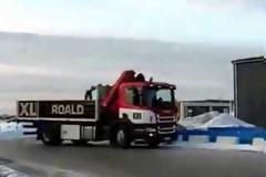 Άψογο drifting από φορτηγό! [Video]