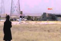 Συνετρίβη στρατιωτικό ελικόπτερο στη Τουρκία - Δυο νεκροί - Δείτε τα βίντεο