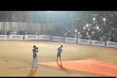 Κατέρρευσε κερκίδα... 100 τραυματίες (video)