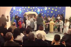 To χαρμόσυνο μήνυμα ότι ο Χριστός Γεννάται έντονο, στη Χριστουγεννιάτικη Εορτή, των Κατηχητικών Συνάξεων του Ι.Ν. Αγίου Νεκταρίου Βούλας για το έτος 2013