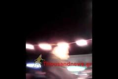 Γλέντι γύρω από τη φωτιά έχουν στήσει οι κάτοικοι της Ν. Μηχανιώνας Θεσσαλονίκης