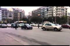 Ο ρυθμιστής τροχονόμος επέστρεψε στον Λευκό Πύργο [video]