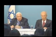 ΣΕ ΛΑΪΚΟ ΠΡΟΣΚΥΝΗΜΑ Η ΣΟΡΟΣ ΤΟΥ ΑΡΙΕΛ ΣΑΡΟΝ (VIDEO)