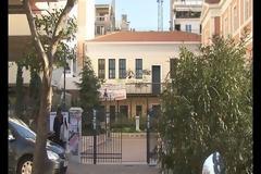 ''ΤΡΕΧΟΥΝ'' ΝΑ ΚΑΛΥΨΟΥΝ ΤΟΝ ΧΑΜΕΝΟ ΧΡΟΝΟ ΦΟΙΤΗΤΕΣ ΚΑΙ ΚΑΘΗΓΗΤΕΣ ΣΤΟ ΠΑΝΕΠΙΣΤΗΜΙΟ ΑΘΗΝΩΝ (VIDEO)