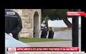 ΑΝΔΡΑΣ ΑΠΕΙΛΕΙ ΝΑ ΑΝΑΤΙΝΑΧΘΕΙ ΣΤΟΝ ΛΕΥΚΟ ΠΥΡΓΟ