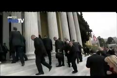 ΠΡΟΣΠΑΘΕΙΑ ΝΑ ΠΕΣΟΥΝ ΟΙ ΤΟΝΟΙ ΜΕΤΑΞΥ ΔΕΝΔΙΑ ΚΑΙ ΑΘΑΝΑΣΙΟΥ ΓΙΑ ΤΟ ΘΕΜΑ ΞΗΡΟΥ (VIDEO)