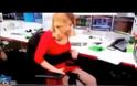 Απίστευτο: Δημοσιογράφος «πιάστηκε στα πράσα» με ερωτικό βοήθημα στον αέρα! [video]