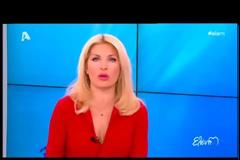 Κόλασε και σήμερα η Ελένη Μενεγάκη: Τρόμαξα, νόμισα ότι μου έφυγε το φόρεμα [video]
