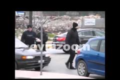 Εύβοια: Με το δάχτυλο στην σκανδάλη οι αστυνομικοί ψάχνουν για τρομοκράτες και επικίνδυνους κακοποιούς [video]