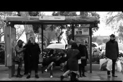 Δημοτικό Θέατρο Καλαμαριάς Μελίνα Μερκούρη: «Ο άνθρωπος ανεμιστήρας ή πώς να ντύσετε έναν ελέφαντα» [video]