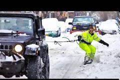 Κάνει snowboard στο κέντρο της Νέας Υόρκης! [Video]
