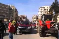 Αποχώρησαν από το ΥΜΑ-Θ για τα μπλόκα τους οι αγρότες [Photos - Video]