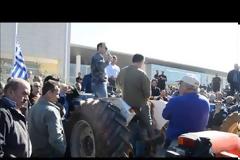 Μεγάλη συγκέντρωση αγροτών στο Διοικητήριο Λακωνίας στη Σπάρτη
