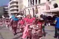 Πάτρα: 8.000 λιλιπούτειοι Καρναβαλιστές στους δρόμους [Photos - Videos]