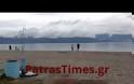 Κούλουμα σε πλαζ της Πάτρας! [video]
