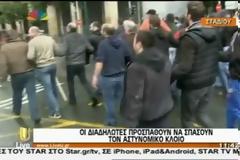 Δείτε βίντεο από την προκλητική επίθεση των ΜΑΤ και της ομάδας ΔΕΛΤΑ νωρίτερα στην Σταδίου