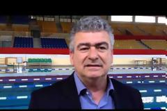 Λουλούδια και κεράκια αφήνουν στην «μοιραία» πισίνα [video]