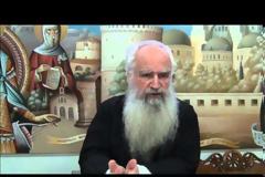 Ο π. Θεόδωρος Ζήσης μιλάει έδωσε συνέντευξη για τὴν ἵδρυση Τμήματος Ἰσλαμικῶν Σπουδῶν στὴν Θεολογικὴ Σχολὴ ΑΠΘ