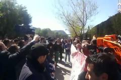 Δείτε φωτογραφίες και βίντεο από τη συγκέντρωση διαμαρτυρίας των εκπαιδευτικών στη Θεσσαλονίκη
