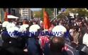 Επεισόδια στο τέλος της παρέλασης στην Καλαμάτα [video]