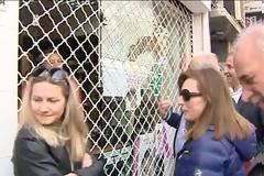 Αντίδραση των απεργών φαρμακοποιών ... για όσους συναδέλφους άνοιξαν τα καταστήματά τους [video]