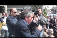 Πολιορκούν το ΥΠΕΚΑ οι αγρότες – παραγωγοί φ/β, αντιδρώντας στο New Deal