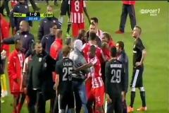 Ντέρμπι ντροπής στην Τούμπα: Ανάμεσα στο ξύλο και τα.. ψάρια ο ΠΑΟΚ νίκησε τον Ολυμπιακό και προκρίθηκε στον τελικό κυπέλλου