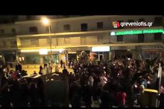 Κατανυκτική η ατμόσφαιρα στην περιφορά του Επιταφίου στα Γρεβενά [video]