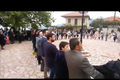 Αιτωλοακαρνανία: Η βουλευτής που κέντρισε τα βλέμματα στο παραδοσιακό γαϊτανάκι - Δείτε το βίντεο