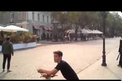 Στον εμφύλιο βυθίζεται η Ουκρανία: Τουλάχιστον 38 νεκροί στην Οδησσό