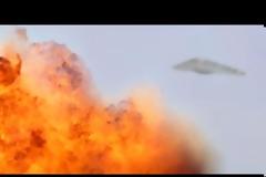 Δείτε την στιγμή που... UFO καταστρέφει βάση Ταλιμπάν! [video]