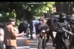 Αιματοκύλισμα στη Μαριούπολη – Πάνω από 20 νεκροί – Προετοιμάζουν το δημοψήφισμα οι αυτονομιστές